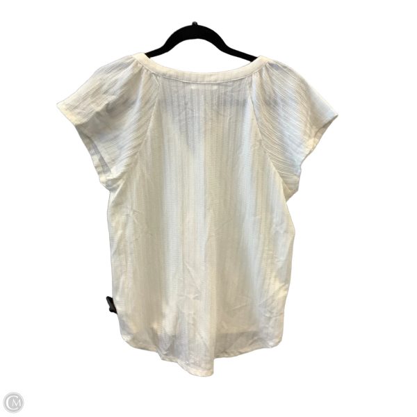 Top Short Sleeve By 89th And Madison In White, Size: S Discount - Image 2